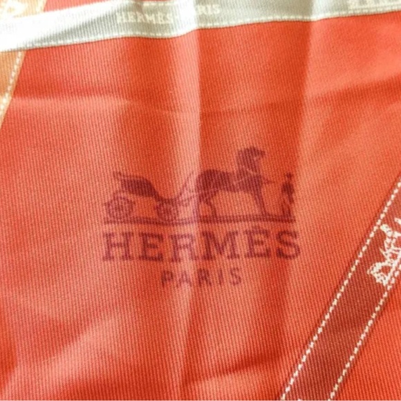 HERMES Carré Pointe Triangular Volduc Ribo Scarf - Picture 4 of 5